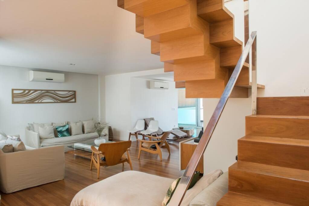 4 Bedroom Penhouse With Pool In Leblon 012 * Rio de Janeiro