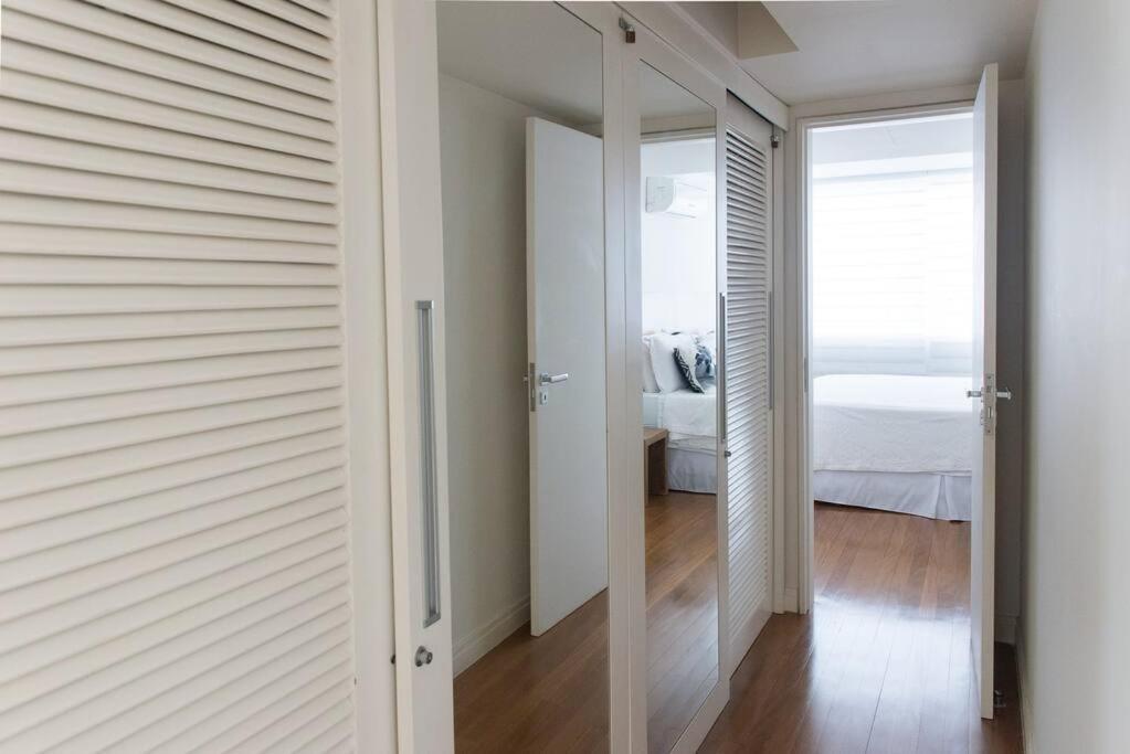 Apartamento 4 Bedroom Penhouse With Pool In Leblon 012 *