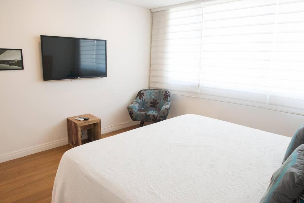 4 Bedroom Penhouse With Pool In Leblon 012